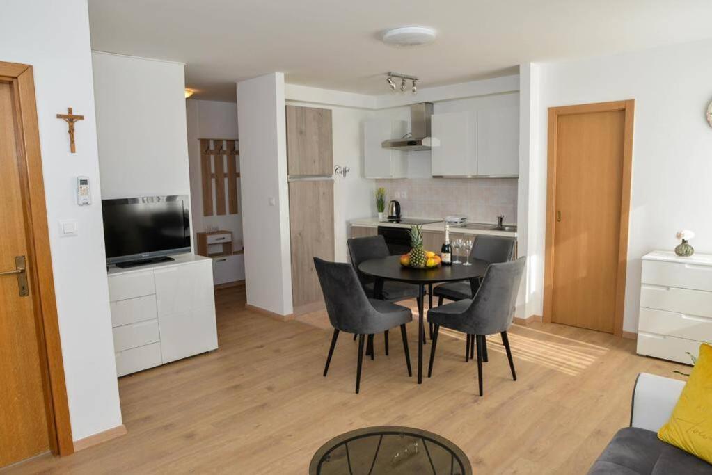 Apartment Longin Задар Экстерьер фото